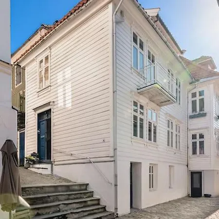Apartment Dinbnb I Luxury Feel 100m From Bryggen